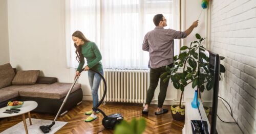 couple-preparing-for-rental-inspection